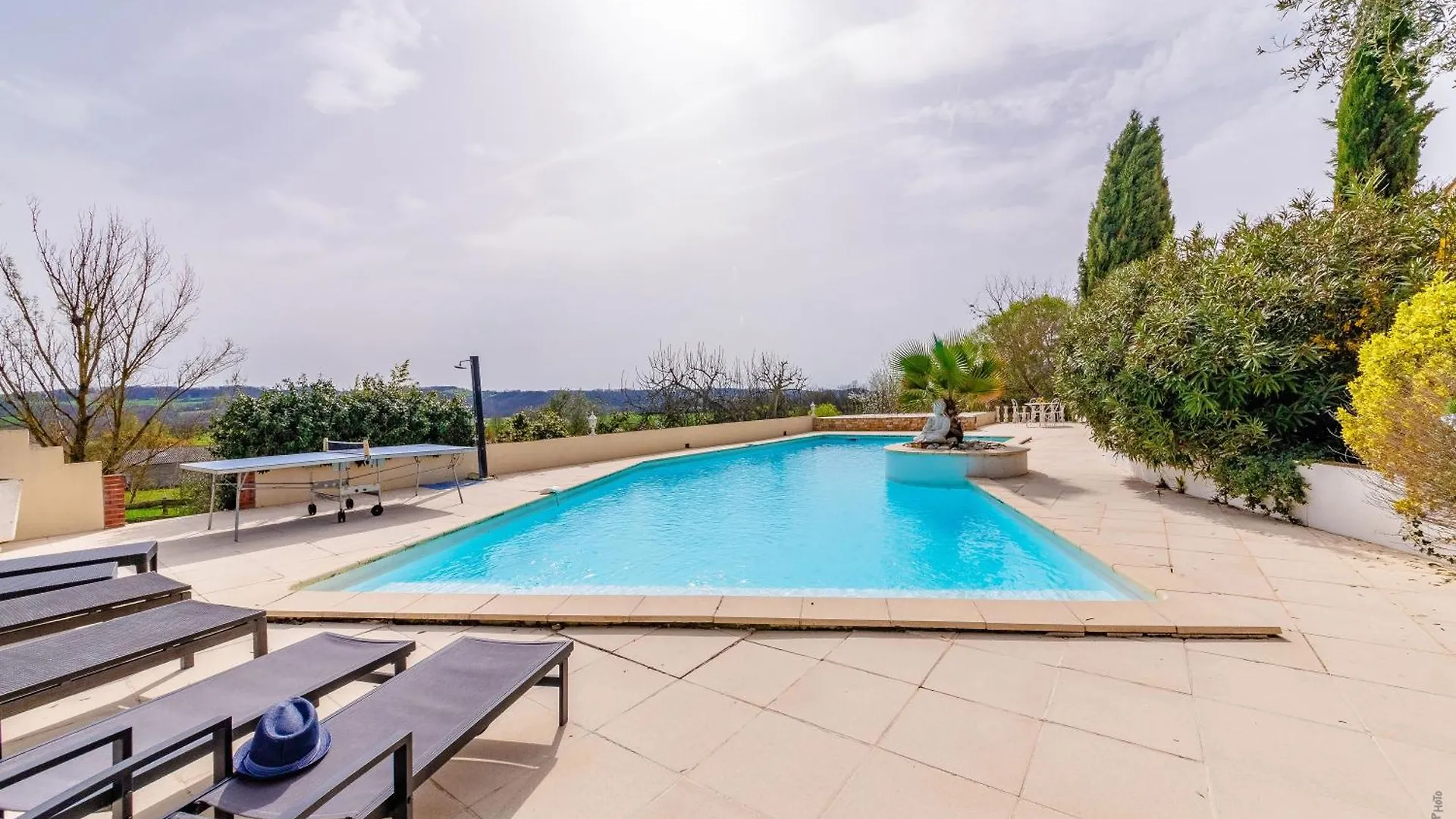 Villa Larmes - Spacieuse - Piscine - Spa Puybegon 0*,  France