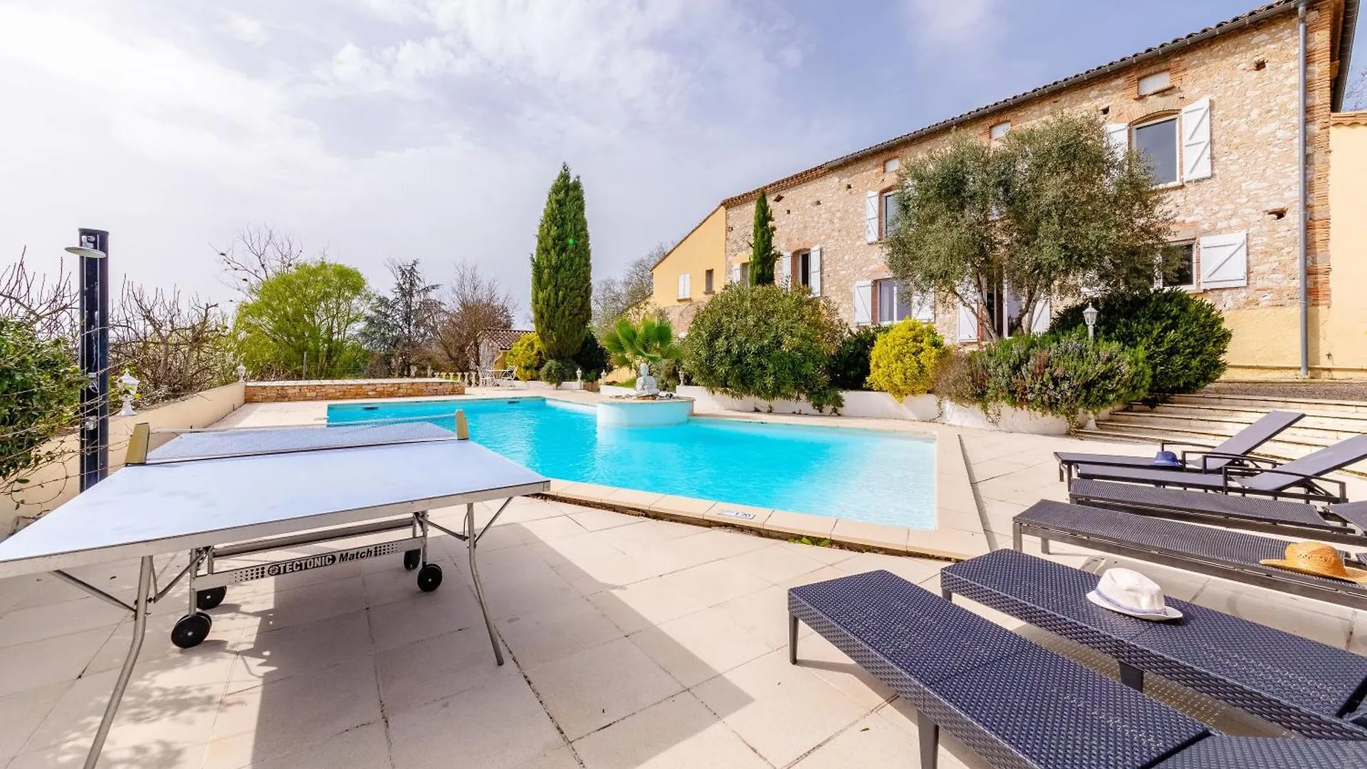 Villa Larmes - Spacieuse - Piscine - Spa Puybegon France